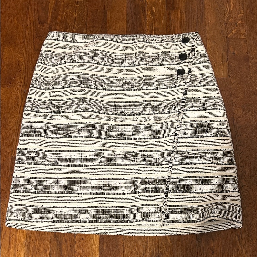 LOFT Monochrome Striped Pencil Skirt